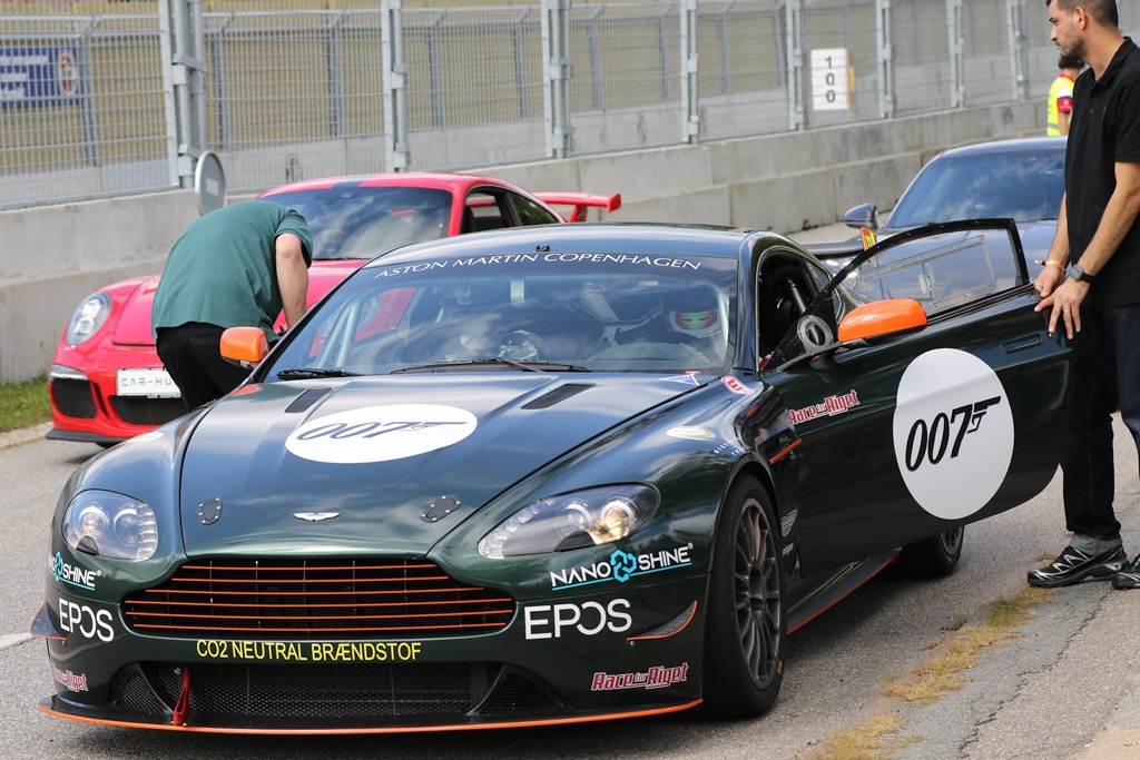 Race for Riget - Christoffer Nygaard i Aston Martin Vantage GT4.
(Foto: Motorsporten.dk)
